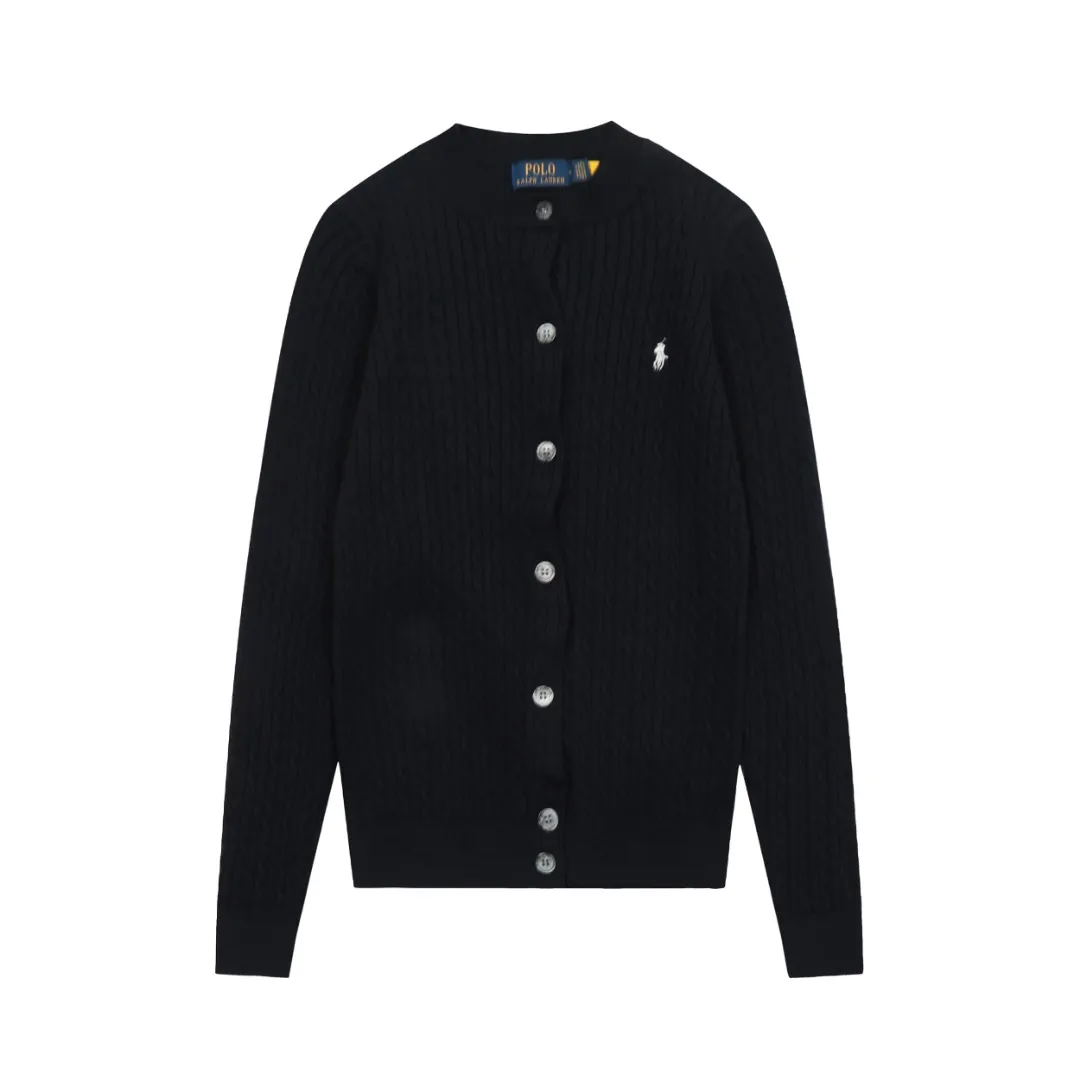 🅿️210 "Top quality" Style number: DS005# (not off the shelves all year round) [Ralph Lauren round neck solid color pony embroidered logo knitted cardigan long sleeves] ✅Ralph Lauren classic basic versatile twist knitted cardigan long sleeves ✅Main supplier platform live broadcast Wholesale entities Replenish when out of stock Not off the shelves ✅ZP quality 1:1 version Scan the code to enter the GF website Counter quality ✅Details and quality are the only one in Guangzhou. Imported quality cotton yarn, focusing on high-end, cost-effective, good quality needless to say. ✅The same style as Zhao Lusi is really amazing, so sweet, so beautiful. This cardigan is really good-looking. Rose red and white label Big red and blue label